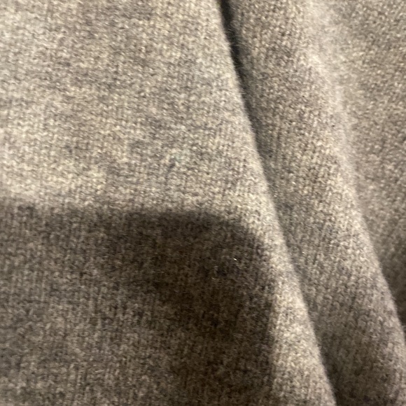 Grey V-neck Polo sweater - Picture 3 of 3